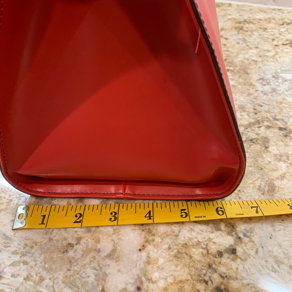 Wilson's bright orange ladies leather brief case.  Striking color.  Fully lined. - Picture 6 of 11